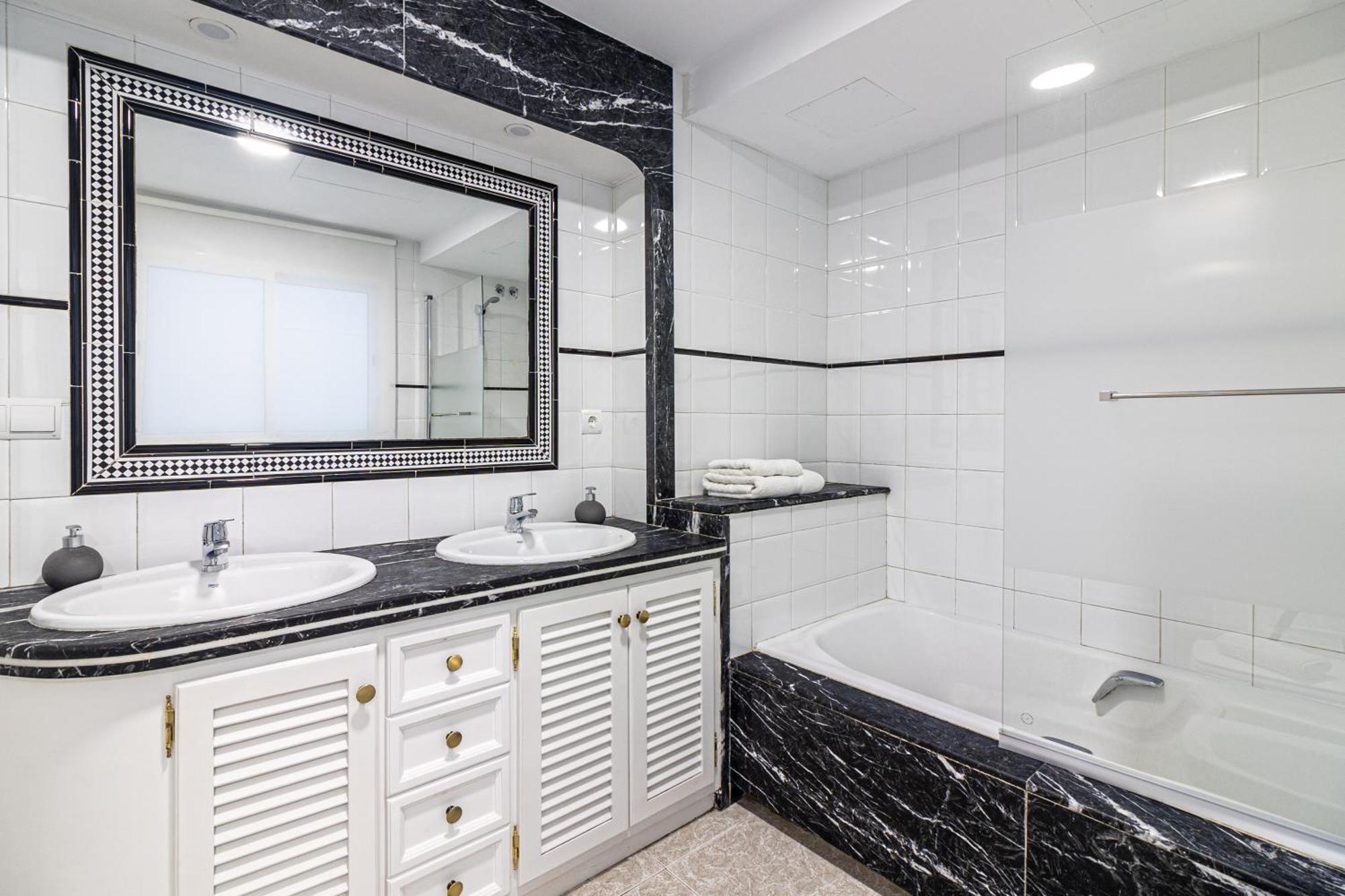 El Patio De La Luna Freshapartments Málaga Dış mekan fotoğraf